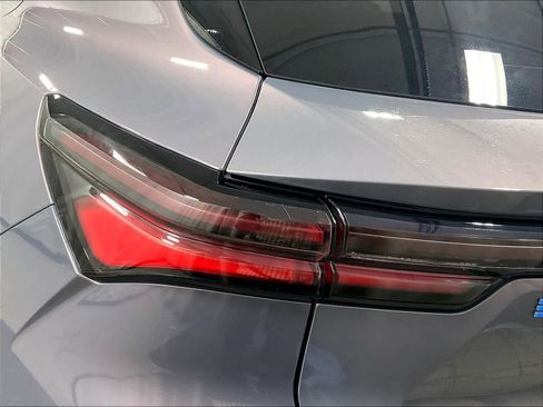 Used 2025 Chevrolet Equinox EV LT w/ Convenience Package image 33