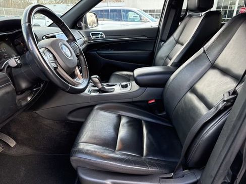 Used 2022 Jeep Grand Cherokee Limited image 21