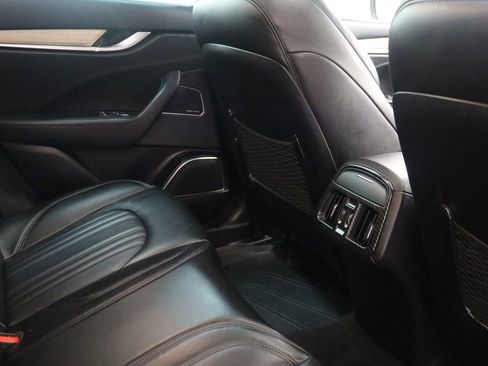 Used 2017 Maserati Levante S image 17