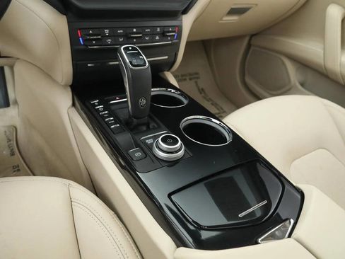 Used 2022 Maserati Ghibli Modena image 16