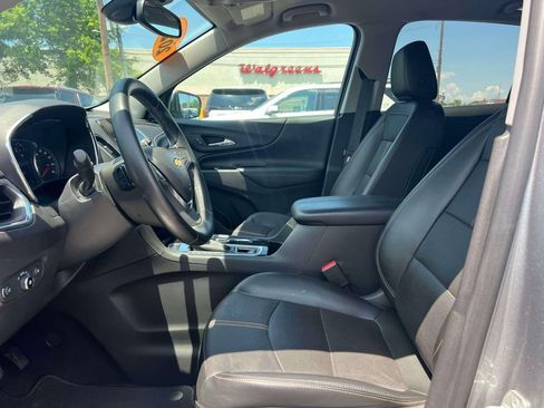 Used 2023 Chevrolet Equinox Premier AWD/4WD image 17