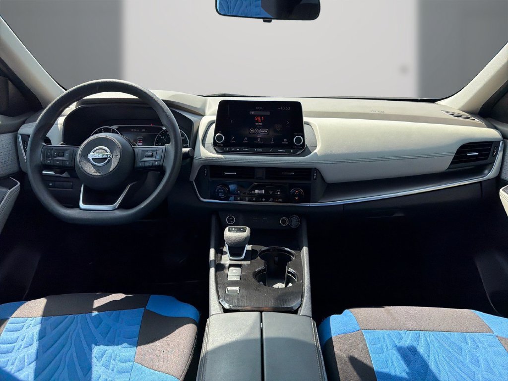 Used 2023 Nissan Rogue SV FWD image 17