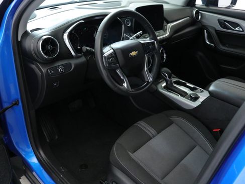 Certified 2025 Chevrolet Blazer LT w/ Convenience Package image 22