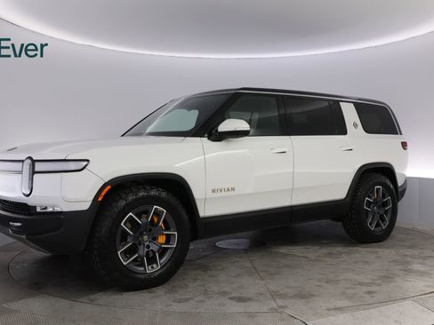 Used 2024 Rivian R1S Adventure AWD/4WD image 18