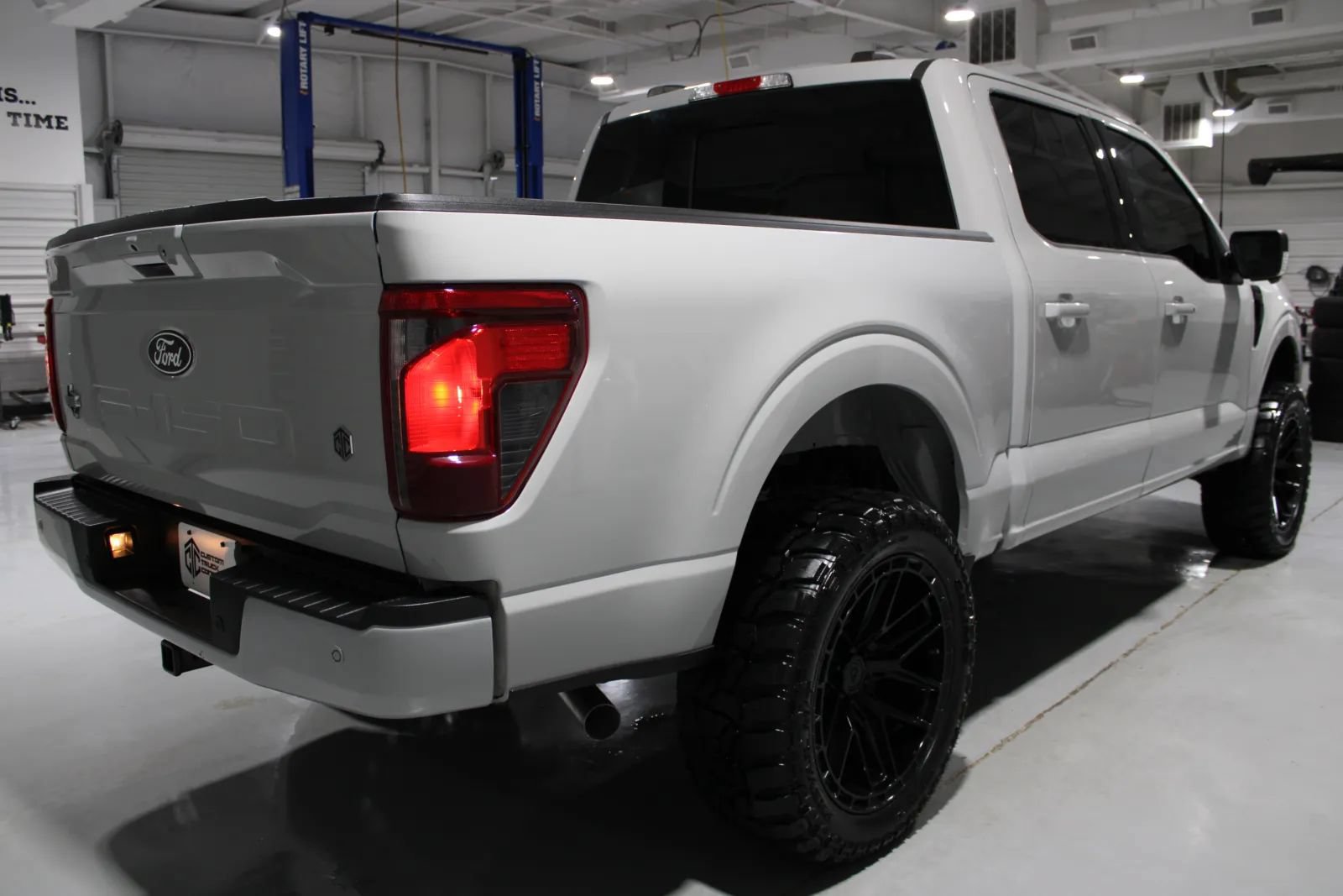 Used 2024 Ford F150 XLT w/ Equipment Group 302A MID AWD/4WD image 13