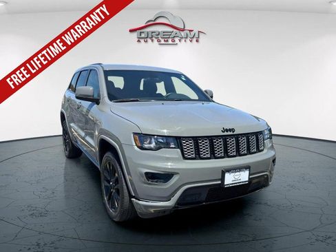 Used 2021 Jeep Grand Cherokee Laredo X AWD/4WD image 1