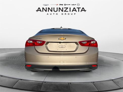 Used 2024 Chevrolet Malibu LT image 4