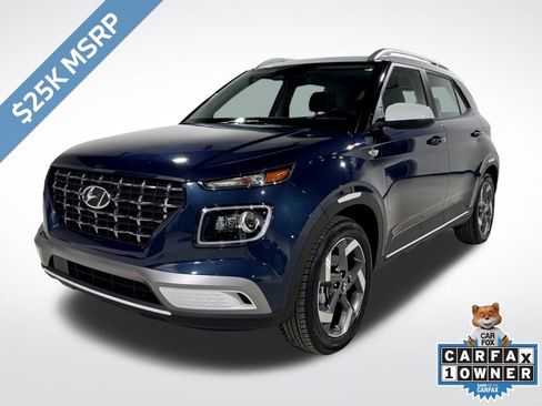 Used 2025 Hyundai Venue Limited image 1
