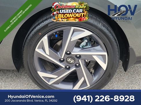 Certified 2026 Hyundai Elantra Limited FWD image 9