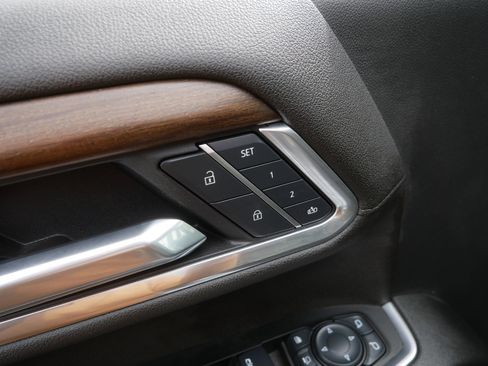 Used 2025 Chevrolet Silverado 3500 High Country w/ Technology Package image 23