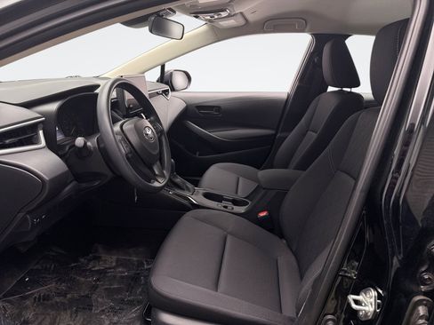 Used 2024 Toyota Corolla LE FWD image 10