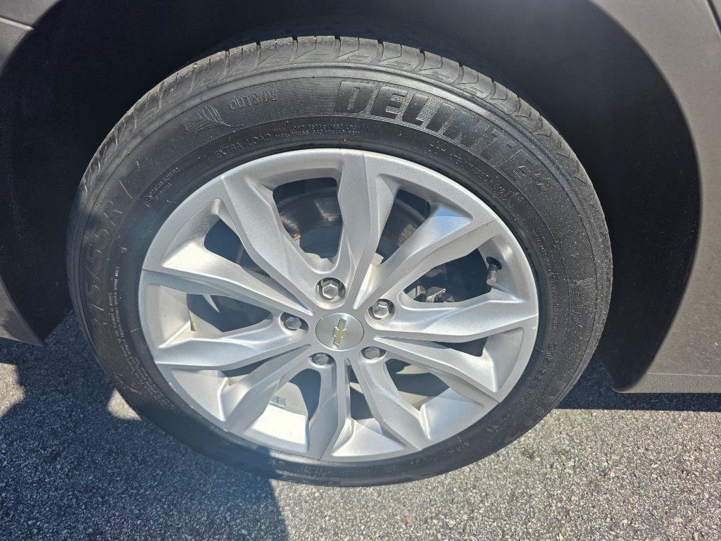 Used 2020 Chevrolet Malibu LT FWD image 19