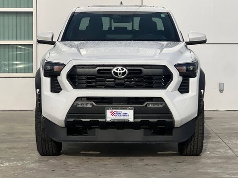 New 2024 Toyota Tacoma TRD Off-Road w/ TRD Off Road Upgrade Package image 6