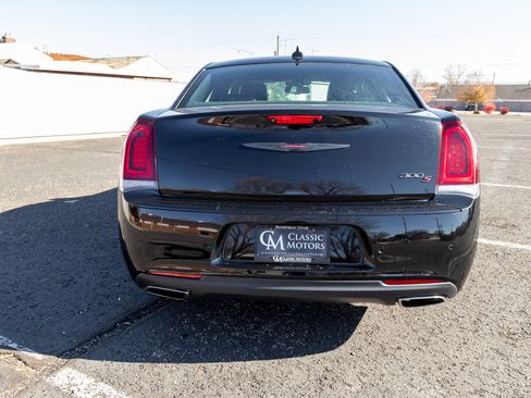Used 2021 Chrysler 300 S image 5