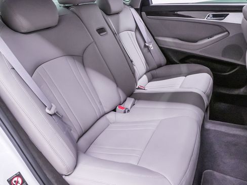 Used 2019 Genesis G80 3.8 image 11