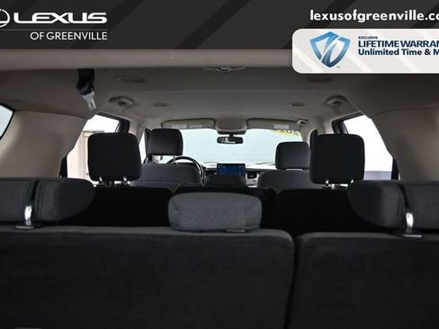 Used 2022 Ford Expedition XLT AWD/4WD image 25