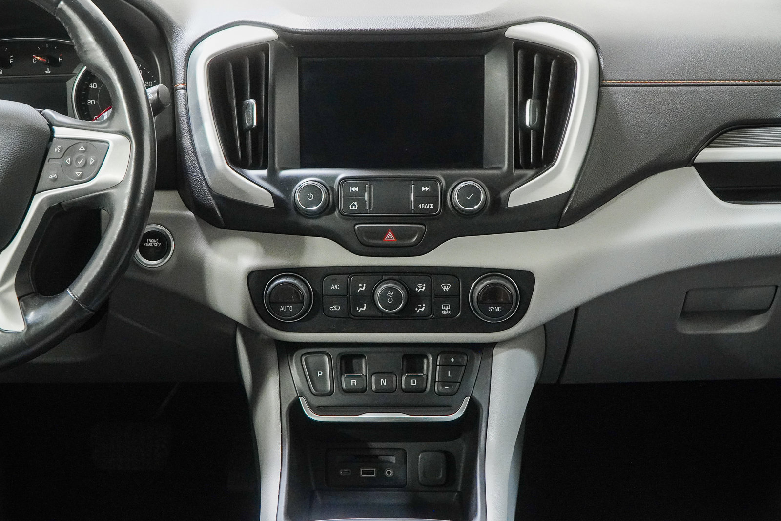 Used 2020 GMC Terrain SLT AWD/4WD image 25