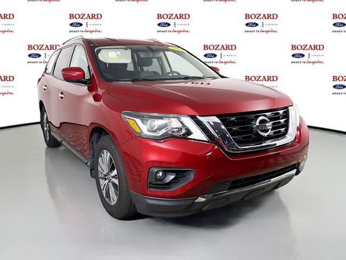 Used 2020 Nissan Pathfinder SV FWD image 1