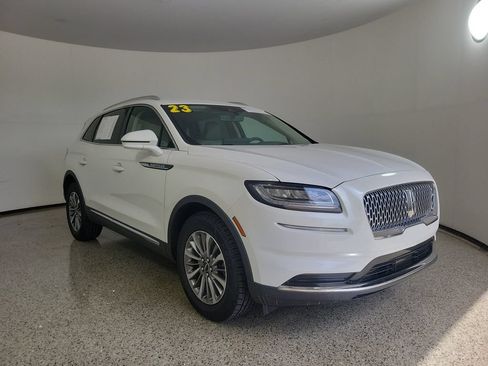 Used 2023 Lincoln Nautilus AWD image 31