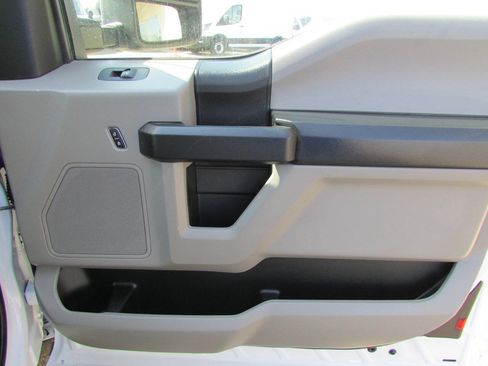 Used 2021 Ford F250 XL w/ Power Equipment Group RWD image 22