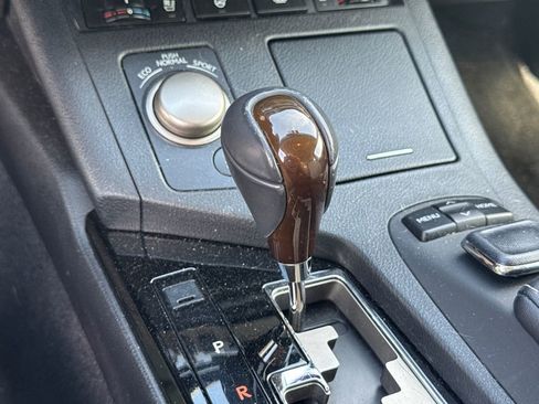 Used 2015 Lexus ES 350 w/ Luxury Package image 30