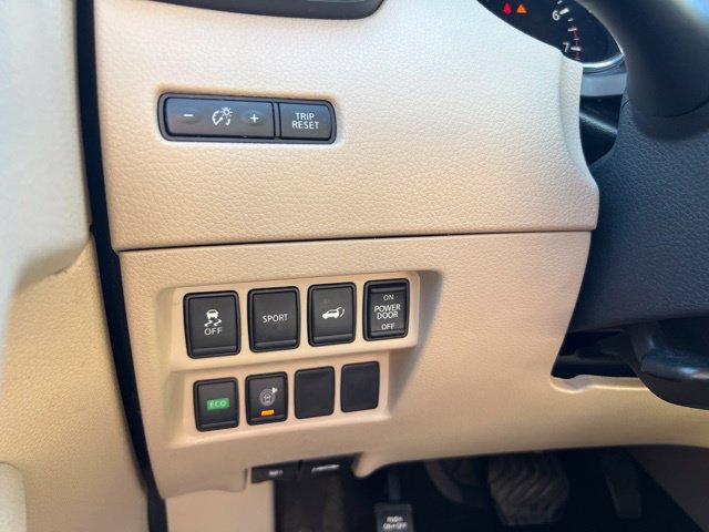 Used 2016 Nissan Rogue SL w/ SL Premium Package FWD image 31