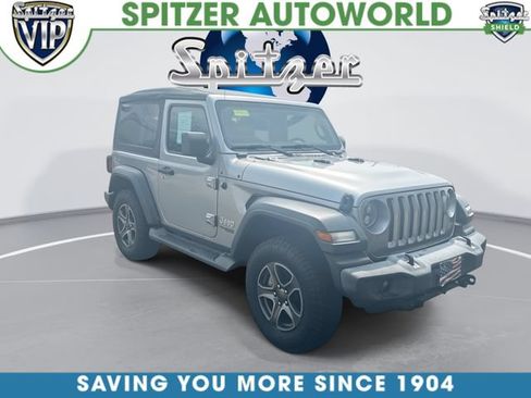 Used 2018 Jeep Wrangler Sport AWD/4WD image 2