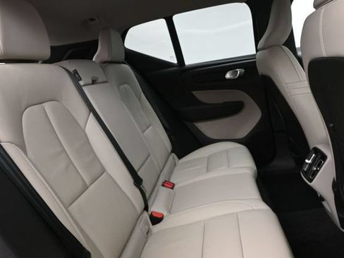 Used 2023 Volvo XC40 B5 Plus w/ Driver Assist Package AWD/4WD image 33