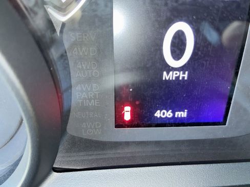 Used 2025 Jeep Wrangler Sport image 17