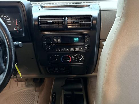 Used 2003 Jeep Wrangler Sport AWD/4WD image 13