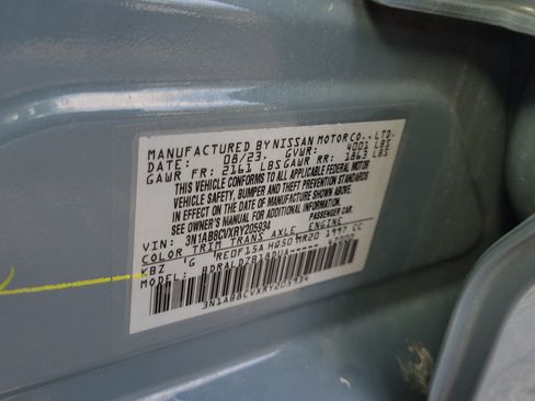 Certified 2024 Nissan Sentra SV FWD image 30