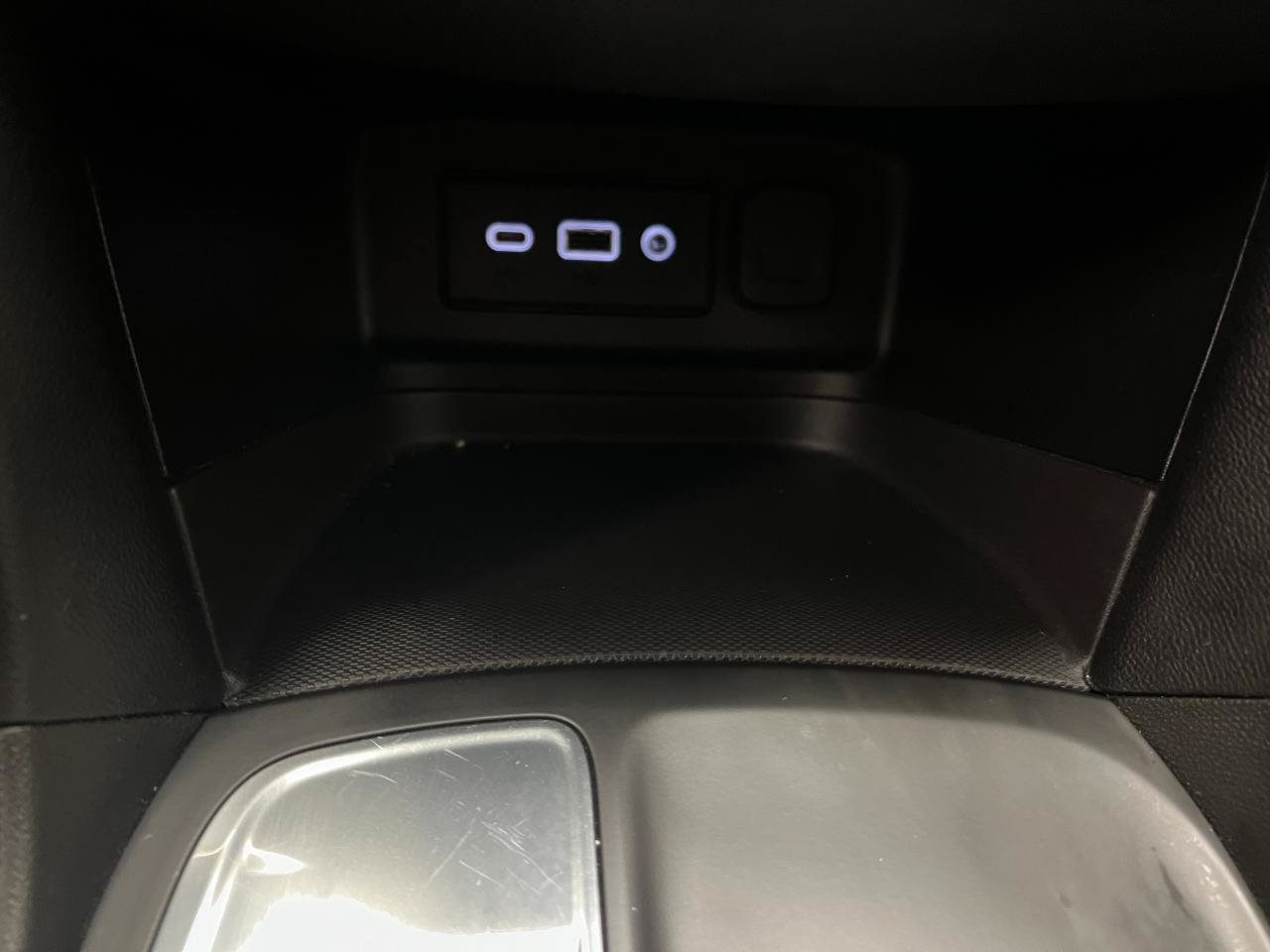 Used 2021 Chevrolet Equinox LT FWD image 46