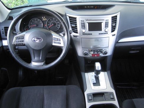 Used 2014 Subaru Legacy 2.5i Premium image 19
