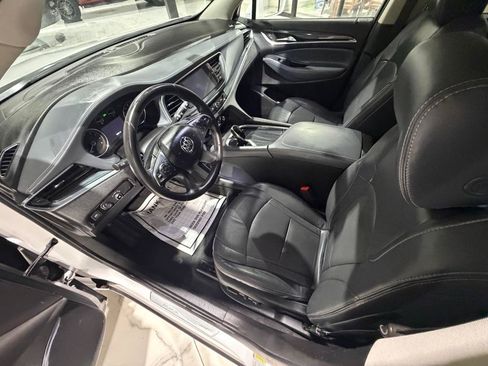 Used 2018 Buick Enclave Essence FWD image 18