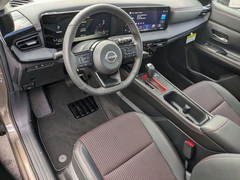 New 2026 Nissan Kicks SR w/ SR Premium Package image 9