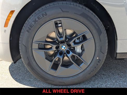 New 2026 BMW iX xDrive45 image 9