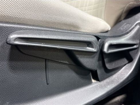 Used 2023 Honda HR-V LX image 20