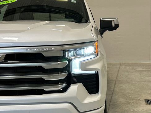 Used 2024 Chevrolet Silverado 1500 High Country w/ High Country Premium Package AWD/4WD image 10