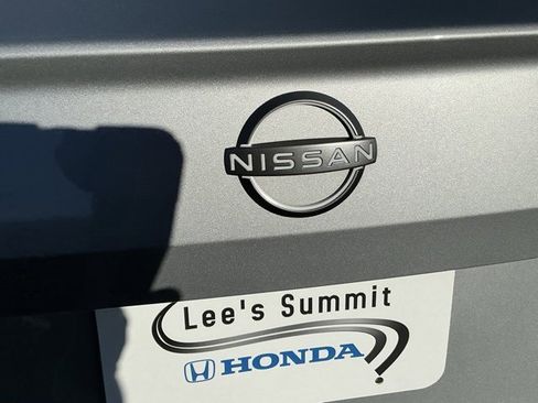 Used 2024 Nissan Altima 2.5 SV image 5