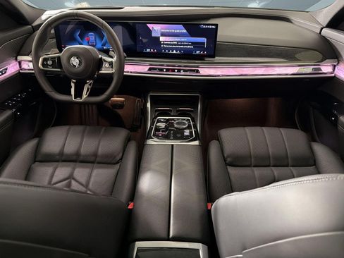 Used 2026 BMW 740i RWD image 11
