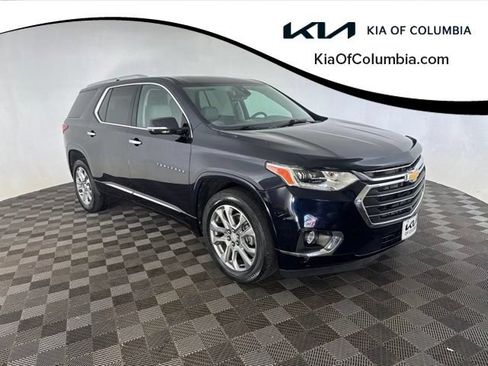 Used 2020 Chevrolet Traverse Premier w/ LPO, Roadside Safety Package AWD/4WD image 1