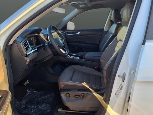 New 2026 Volkswagen Atlas SEL AWD/4WD image 7