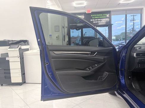 Used 2021 Honda Accord Sport image 31