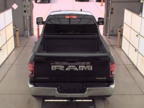 Used 2025 RAM 2500 Big Horn AWD/4WD image 4