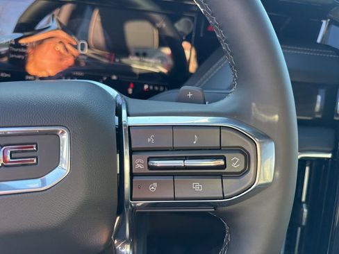 New 2026 GMC Yukon XL Elevation image 18