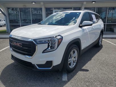 Used 2023 GMC Terrain SLE w/ Driver Convenience Package