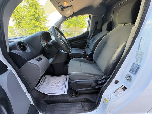 Used 2020 Nissan NV200 S FWD image 10