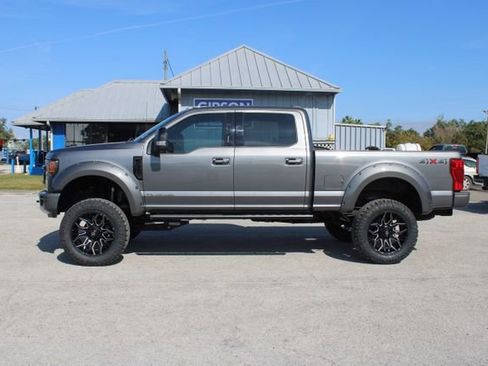 Used 2022 Ford F250 Lariat w/ Tremor Off-Road Package image 6