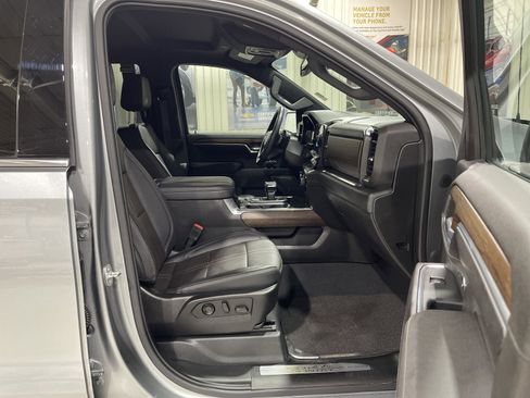 Used 2023 Chevrolet Silverado 1500 High Country w/ Z71 Off-Road Package image 20