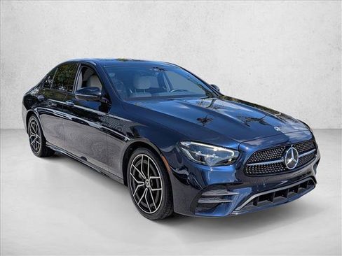 Used 2022 Mercedes-Benz E 350 Sedan image 3